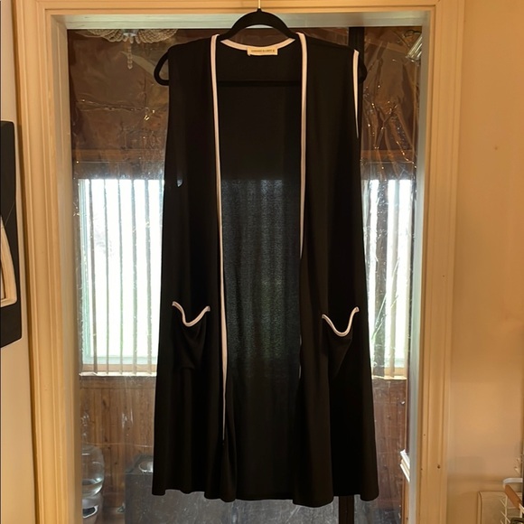 Tiffany & Grey Black Cardigan with White Trim, XL - Picture 1 of 3